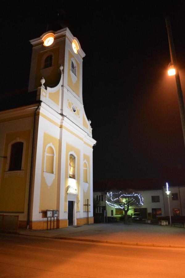 Retro Vila ξενώνας Slušovice Εξωτερικό φωτογραφία