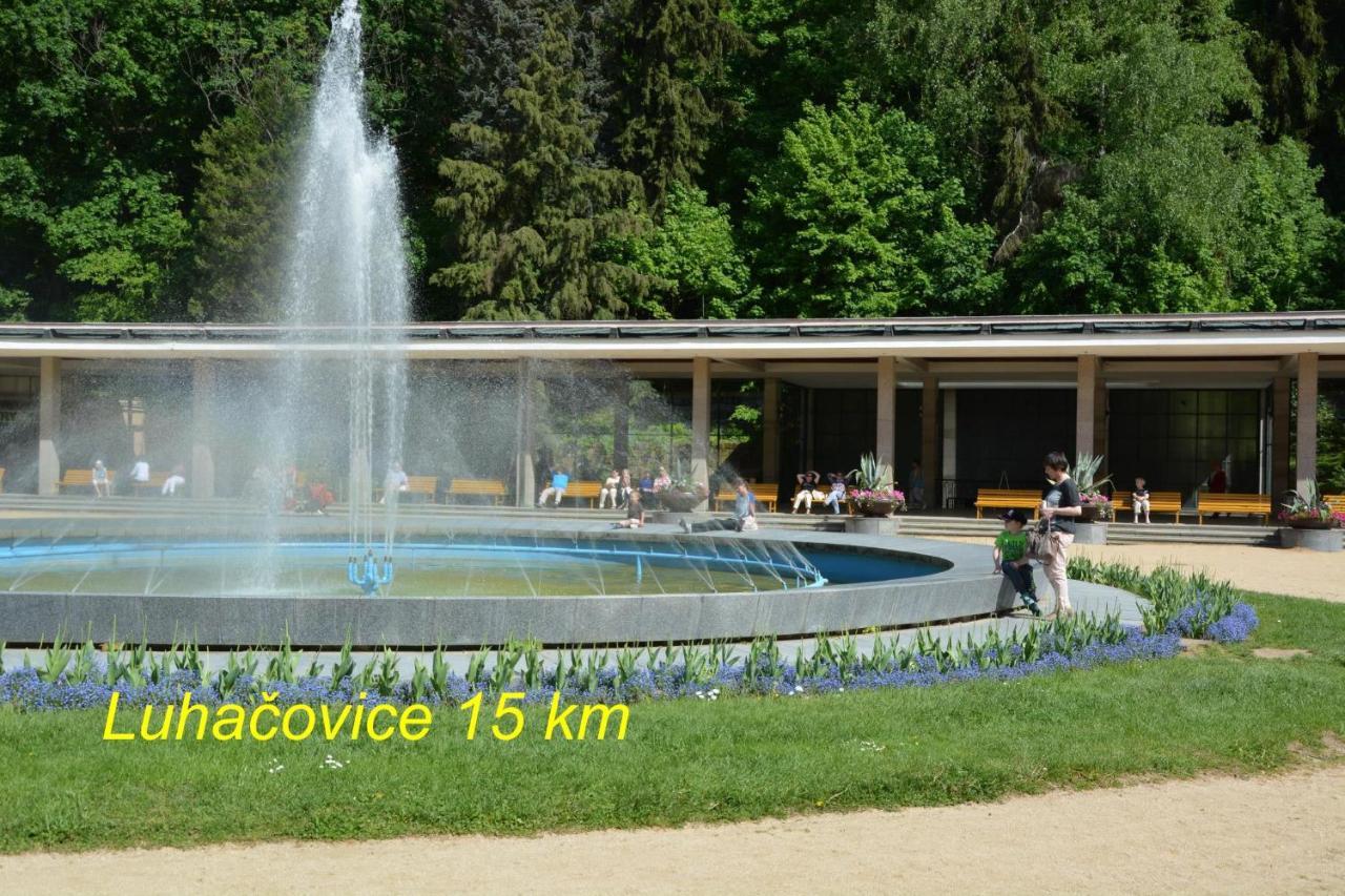 Retro Vila ξενώνας Slušovice Εξωτερικό φωτογραφία